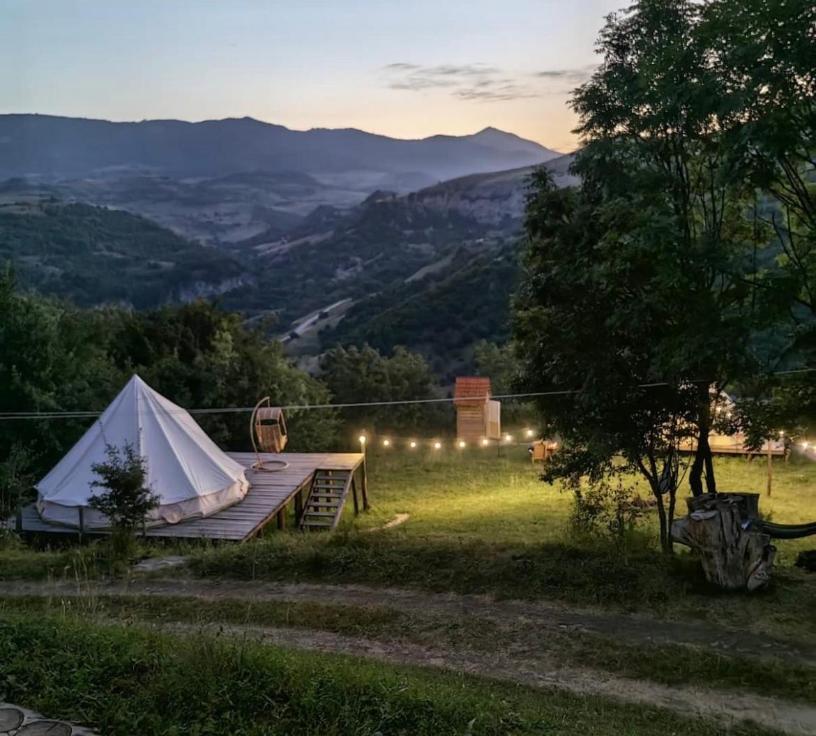 Alereks Mountain Camping Tumanyan エクステリア 写真
